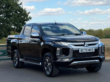SPOTICAR Mitsubishi L200 2.2 Di-d Dc Barbarian X Auto 4wd Euro 6 (s/s) 4dr Used Car - Commercial Vehicle Diesel Black - Balsall Common - 1200622994_1