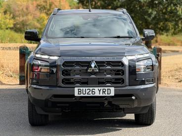 SPOTICAR Mitsubishi L200 2.4 Bi-turbo Barbarian Auto 4wd Euro 6 (s/s) 4dr Used Car - Commercial Vehicle Diesel Grey - Balsall Common - 1200627982_5