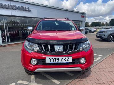 SPOTICAR Mitsubishi L200 2.4 Di-d Dc Warrior 4wd Euro 6 4dr Used Car - Commercial Vehicle Diesel Red - Melton Mowbray - 1200634208_2
