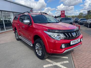 SPOTICAR Mitsubishi L200 2.4 Di-d Dc Warrior 4wd Euro 6 4dr Used Car - Commercial Vehicle Diesel Red - Melton Mowbray - 1200634208_3
