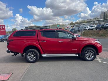 SPOTICAR Mitsubishi L200 2.4 Di-d Dc Warrior 4wd Euro 6 4dr Used Car - Commercial Vehicle Diesel Red - Melton Mowbray - 1200634208_4