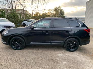 SPOTICAR Mitsubishi Outlander 2.0 Mivec Black Cvt 4wd Euro 6 (s/s) 5dr Used Car - Suv Petrol Black - Crewe - 1200564947_4