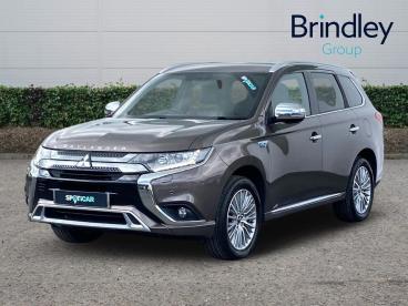 SPOTICAR Mitsubishi Outlander 2.4h Twinmotor 13.8kwh Dynamic Cvt 4wd Euro 6 (s/s Used Car - Suv Plug-in Hybrid Brown - Cannock - 1200602302_2