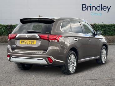 SPOTICAR Mitsubishi Outlander 2.4h Twinmotor 13.8kwh Dynamic Cvt 4wd Euro 6 (s/s Used Car - Suv Plug-in Hybrid Brown - Cannock - 1200602302_4
