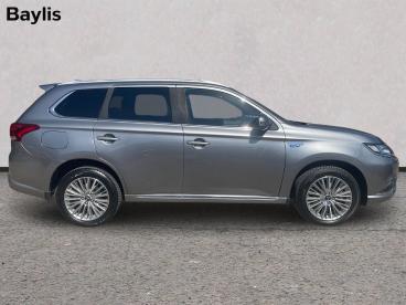 SPOTICAR Mitsubishi Outlander 2.4h Twinmotor 13.8kwh Dynamic Cvt 4wd Euro 6 (s/s Used Car - Suv Plug-in Hybrid Grey - Cirencester - 1200632661_5