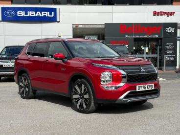 SPOTICAR Mitsubishi Outlander 2.4 22.7kwh Nativa Cvt 4wd Euro 6 (s/s) 5dr Used Car - Suv Plug-in Hybrid Red - Wantage - 1200636208_1