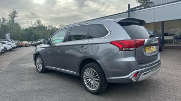 SPOTICAR Mitsubishi Outlander 2.4h Twinmotor 13.8kwh Juro Cvt 4wd Euro 6 (s/s) 5 Used Car - Suv Plug-in Hybrid Grey - Redditch - 1200636898_3