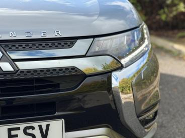 SPOTICAR Mitsubishi Outlander 2.4h Twinmotor 13.8kwh 4h Cvt 4wd Euro 6 (s/s) 5dr Used Car - Suv Plug-in Hybrid Grey - Balsall Common - 1200638910_2