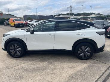 SPOTICAR Nissan Ariya 87kwh Evolve Auto 5dr 22kw Charger Used Car - Suv Electric White - Pontypridd - 1200620555_4