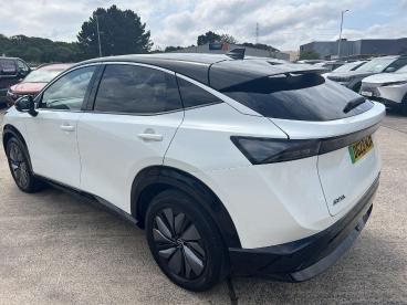 SPOTICAR Nissan Ariya 87kwh Evolve Auto 5dr 22kw Charger Used Car - Suv Electric White - Pontypridd - 1200620555_5