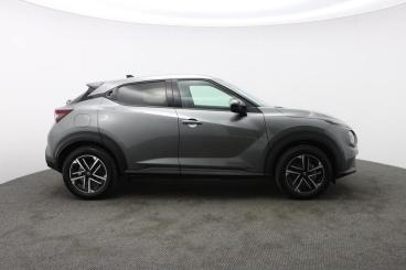SPOTICAR Nissan Juke 1.6 N-connecta Auto Euro 6 5dr Used Car - Suv Hybrid Grey - Truro - 1200520149_2