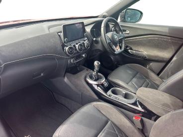 SPOTICAR Nissan Juke 1.0 Dig-t Tekna+ Euro 6 (s/s) 5dr Used Car - Suv Petrol Red - Wallsend - 1200533843_3