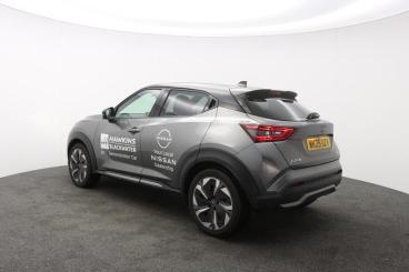 SPOTICAR Nissan Juke 1.6 Tekna+ Auto Euro 6 5dr Used Car - Suv Hybrid Grey - Truro - 1200535390_5