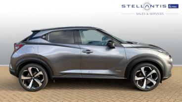 SPOTICAR Nissan Juke 1.6 Tekna Auto Euro 6 5dr Used Car - Suv Hybrid Grey - London - 1200553368_2