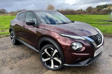 SPOTICAR Nissan Juke 1.0 Dig-t Tekna Dct Auto Euro 6 (s/s) 5dr Used Car - Suv Petrol Red - Bridgend - 1200554075_1