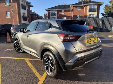 SPOTICAR Nissan Juke 1.0 Dig-t N-connecta Dct Auto Euro 6 (s/s) 5dr Used Car - Suv Petrol Grey - Romford - 1200565600_5