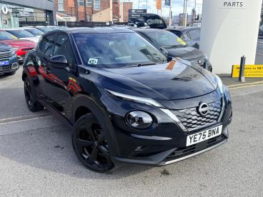 SPOTICAR Nissan Juke 1.6 Tekna Auto Euro 6 5dr Used Car - Suv Hybrid Black - Wakefield - 1200588894_1
