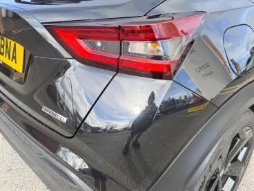 SPOTICAR Nissan Juke 1.6 Tekna Auto Euro 6 5dr Used Car - Suv Hybrid Black - Wakefield - 1200588894_5