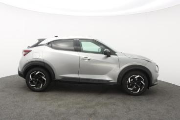 SPOTICAR Nissan Juke 1.0 Dig-t N-connecta Euro 6 (s/s) 5dr Used Car - Suv Petrol Silver - Truro - 1200589983_2