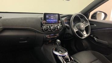 SPOTICAR Nissan Juke 1.6 Tekna+ Auto Euro 6 5dr Used Car - Suv Hybrid Red - Birmingham - 1200590273_2