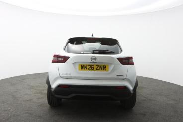 SPOTICAR Nissan Juke 1.6 N-connecta Auto Euro 6 5dr Used Car - Suv Hybrid White - Truro - 1200601778_4