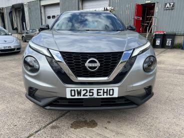 SPOTICAR Nissan Juke 1.0 Dig-t Tekna Euro 6 (s/s) 5dr Used Car - Suv Petrol Silver - Pontypridd - 1200610484_2