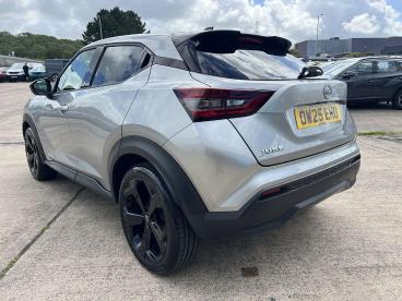 SPOTICAR Nissan Juke 1.0 Dig-t Tekna Euro 6 (s/s) 5dr Used Car - Suv Petrol Silver - Pontypridd - 1200610484_5