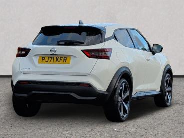 SPOTICAR Nissan Juke 1.0 Dig-t Tekna Dct Auto Euro 6 (s/s) 5dr Used Car - Suv Petrol White - Cheltenham - 1200618521_2