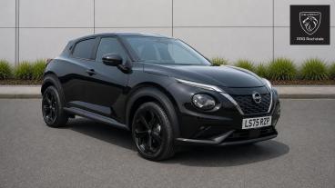 SPOTICAR Nissan Juke 1.6 Tekna Auto Euro 6 5dr Used Car - Suv Hybrid Black - Rochdale - 1200629074_1