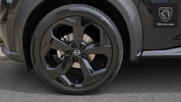 SPOTICAR Nissan Juke 1.6 Tekna Auto Euro 6 5dr Used Car - Suv Hybrid Black - Rochdale - 1200629074_5