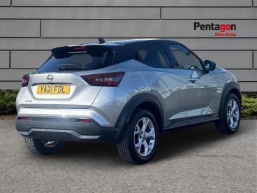 SPOTICAR Nissan Juke 1.0 Dig-t N-connecta Euro 6 (s/s) 5dr Used Car - Suv Petrol Silver - Derby - 1200635315_5