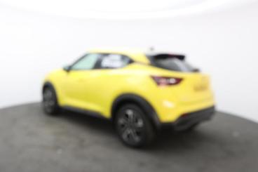 SPOTICAR Nissan Juke 1.6 N-connecta Auto Euro 6 5dr Used Car - Suv Hybrid Yellow - Truro - 1200636239_5