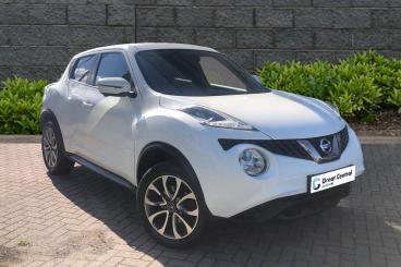SPOTICAR Nissan Juke 1.6 Tekna Euro 6 5dr Used Car - Suv Petrol White - Rugby - 1200636512_1