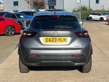 SPOTICAR Nissan Juke 1.6 N-connecta Auto Euro 6 5dr Used Car - Suv Hybrid Grey - Kettering - 1200641027_4