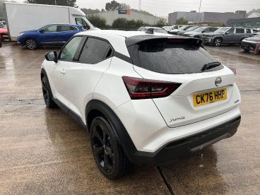 SPOTICAR Nissan Juke 1.6 N-connecta Auto Euro 6 5dr Used Car - Suv Hybrid White - Pontypridd - 1200642942_5