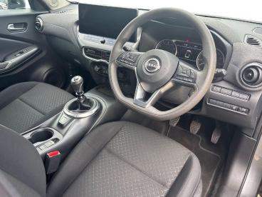 SPOTICAR Nissan Juke 1.0 Dig-t Acenta Premium Euro 6 (s/s) 5dr Used Car - Suv Petrol Grey - Cirencester - 1200643043_3