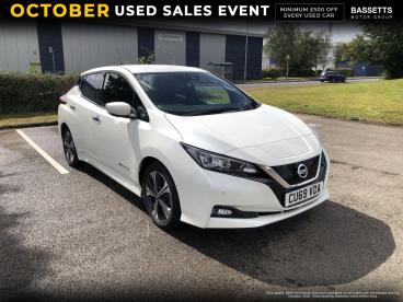 SPOTICAR Nissan Leaf 40kwh Tekna Auto 5dr Used Car - Saloon Electric White - Bridgend - 1200539085_1