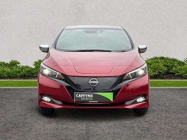 SPOTICAR Nissan Leaf 39kwh Tekna Auto 5dr Used Car - Saloon Electric Red - Ashford - 1200599126_3