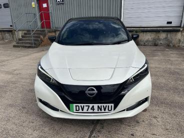 SPOTICAR Nissan Leaf 39kwh Tekna Auto 5dr Used Car - Saloon Electric White - Pontypridd - 1200627227_2