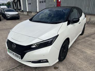 SPOTICAR Nissan Leaf 39kwh Tekna Auto 5dr Used Car - Saloon Electric White - Pontypridd - 1200627227_3