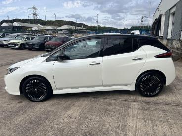 SPOTICAR Nissan Leaf 39kwh Tekna Auto 5dr Used Car - Saloon Electric White - Pontypridd - 1200627227_4
