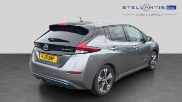 SPOTICAR Nissan Leaf 40kwh Tekna Auto 5dr Used Car - Saloon Electric Grey - Salford - 1200629366_3