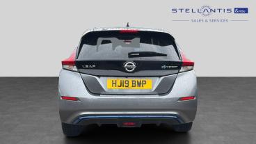 SPOTICAR Nissan Leaf 40kwh Tekna Auto 5dr Used Car - Saloon Electric Grey - Salford - 1200629366_4