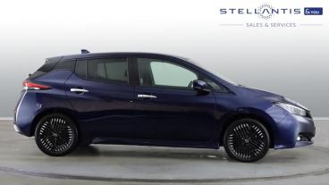 SPOTICAR Nissan Leaf 39kwh N-connecta Auto 5dr Used Car - Saloon Electric Blue - Birmingham - 1200632830_4