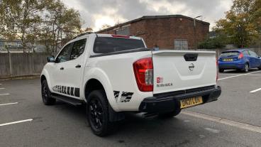 SPOTICAR Nissan Navara 2.3 Dci N-guard 4wd Euro 6 (s/s) 4dr Used Car - Commercial Vehicle Diesel Blue - Walton On Thames - 1200555683_5