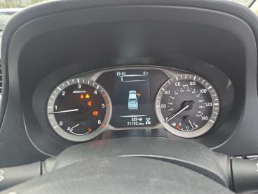 SPOTICAR Nissan Navara 2.3 Dci Acenta 4wd Euro 6 (s/s) 4dr Used Car - Commercial Vehicle Diesel White - Workington - 1200561185_2