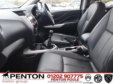 SPOTICAR Nissan Navara 2.3 Dci Tekna 4wd Euro 6 (s/s) 4dr Used Car - Commercial Vehicle Diesel Grey - Poole - 1200593784_2
