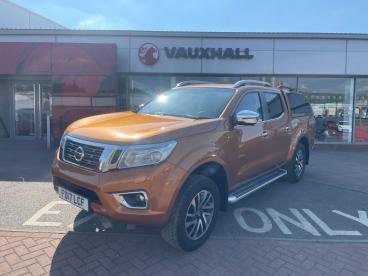 SPOTICAR Nissan Navara 2.3 Dci Tekna Auto 4wd Euro 6 4dr Used Car - Commercial Vehicle Diesel Yellow - Melton Mowbray - 1200634260_1