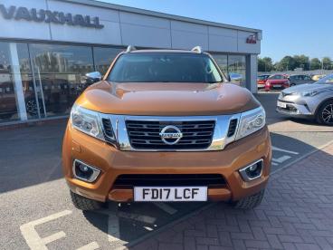 SPOTICAR Nissan Navara 2.3 Dci Tekna Auto 4wd Euro 6 4dr Used Car - Commercial Vehicle Diesel Yellow - Melton Mowbray - 1200634260_2