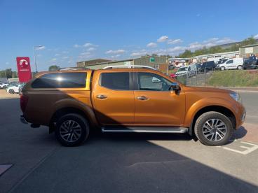 SPOTICAR Nissan Navara 2.3 Dci Tekna Auto 4wd Euro 6 4dr Used Car - Commercial Vehicle Diesel Yellow - Melton Mowbray - 1200634260_4